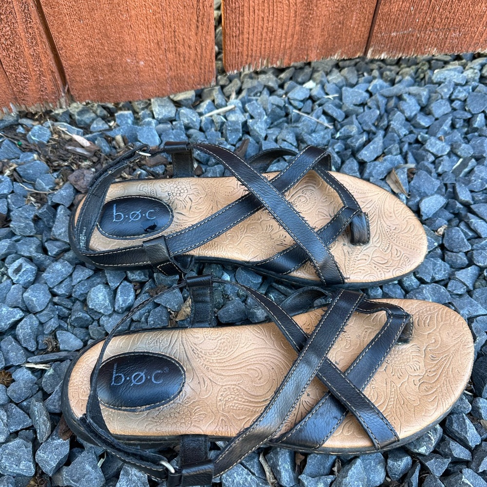 B.o.c Black and tan leather sandals #bohostyle